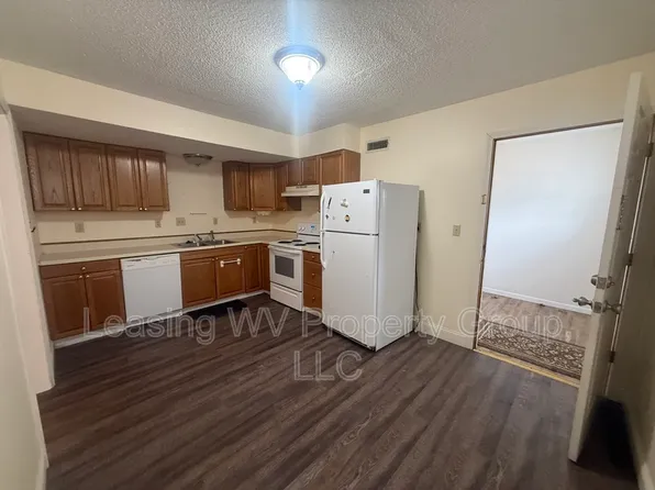 5208 Rocky Fork Rd #F, Charleston, WV 25313