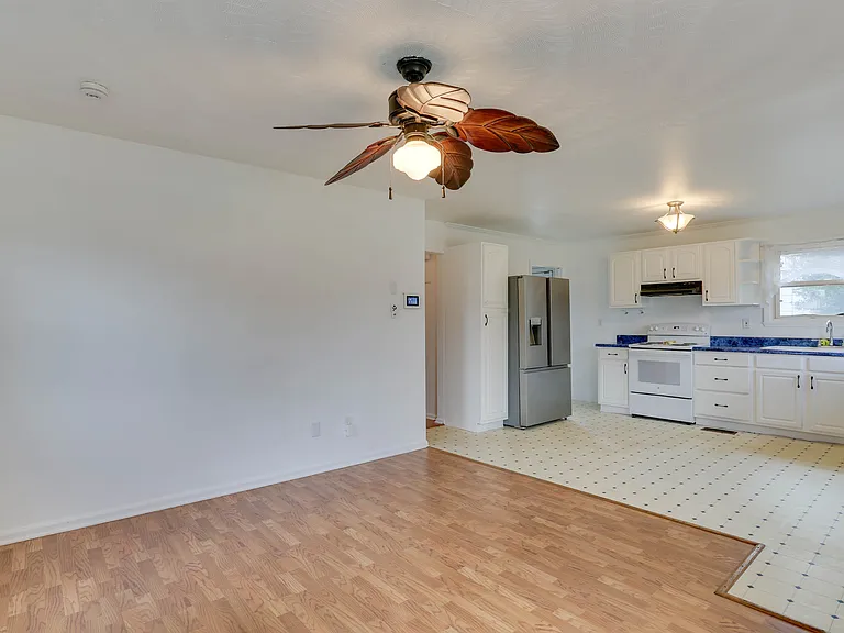 39 Appomattox Ave — Photo 8