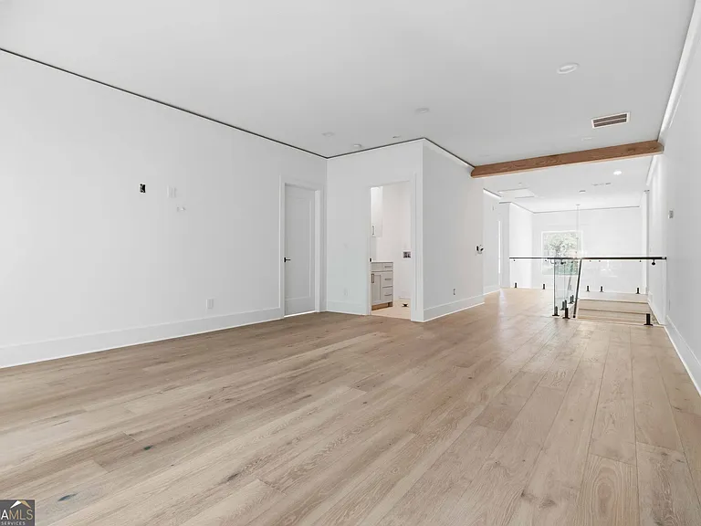 3196 Towerview Dr NE — Photo 37