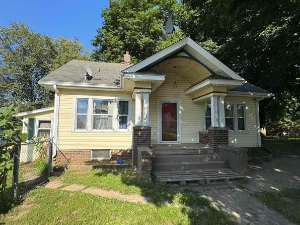 15469 County Home Rd #E23, Anamosa, IA 52205