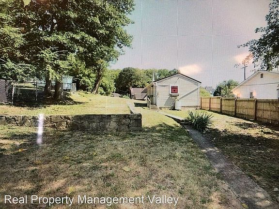 2nd image of 906 Greendale Dr