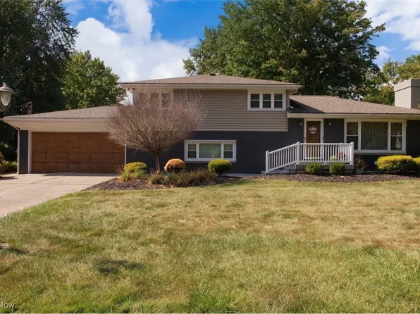 1560 S Meridian Rd, Youngstown, OH 44511