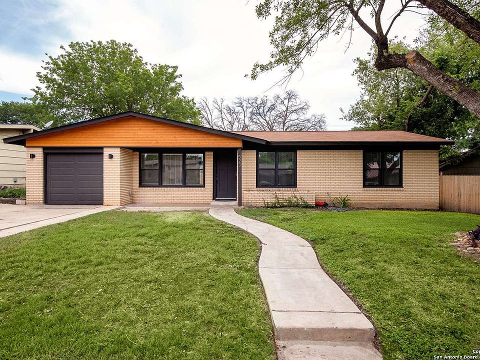 1st image of 523 REDCLIFF DR