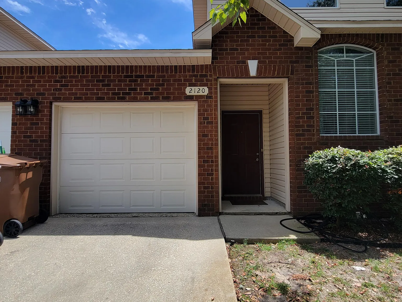 3 bed, 1490 sqft, $1,825 — Photo 1
