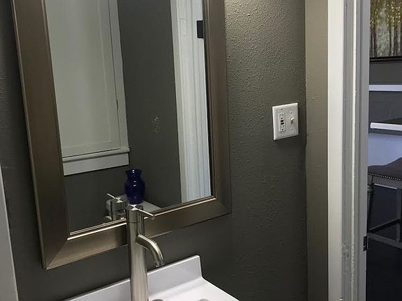 5th image of 500 Pine St #512