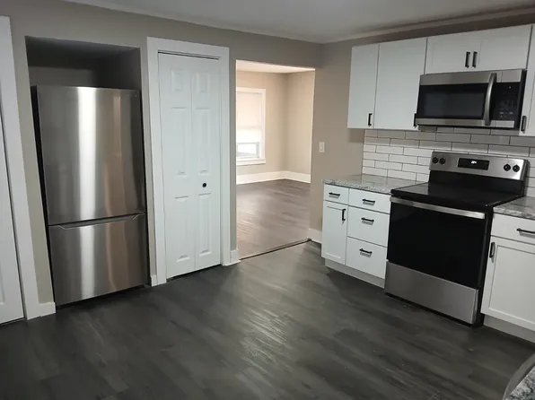 3 Barnum St, Taunton, MA