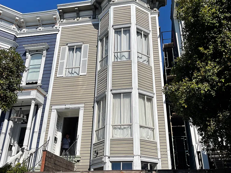 2088 Bush St — Photo 1