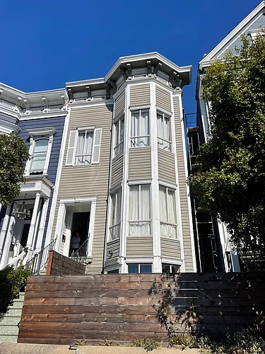 2088 Bush St Photo 1