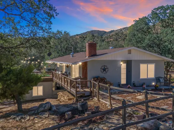 245 Mountain Shadow Rd, Wofford Heights, CA 93285
