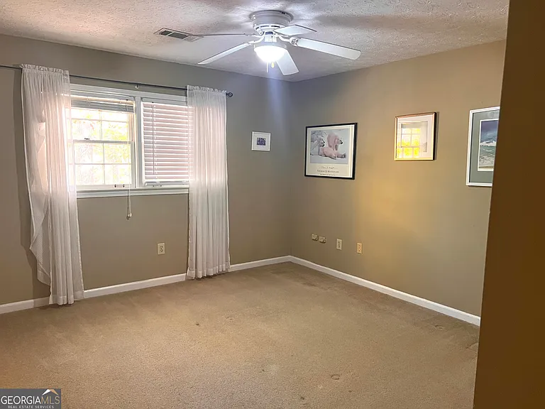 345 Caldwell Cir — Photo 14