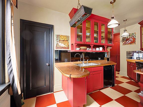 4th image of 41 5th Ave APT 9B