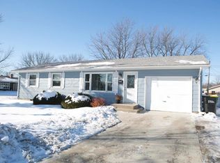 342 Cedar Ln, West Fargo, ND 58078