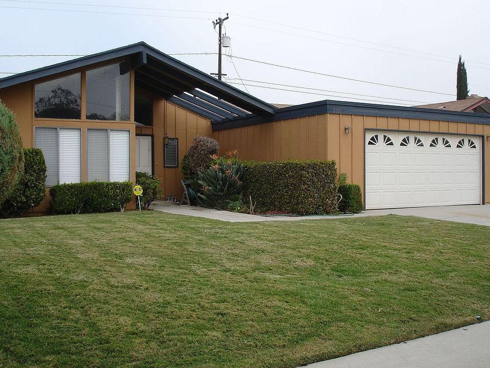 1st image of 2751 E Valley View Ave