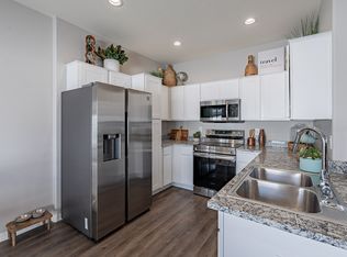 Hillstone Residences at Canyon Trails, Goodyear, AZ 85338