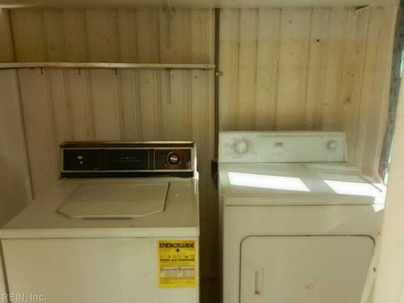 4th image of 121 Pocahontas St