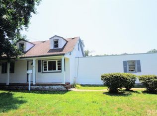 43 Oliver Ave, Laurence Harbor, NJ 08879