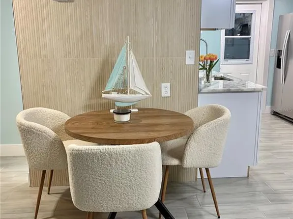 14062 Palm St, Saint Petersburg, FL