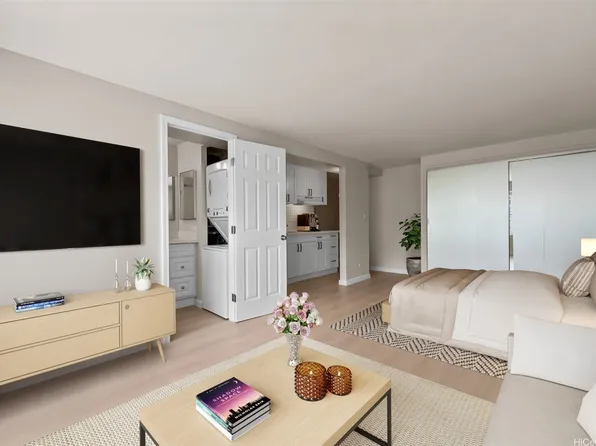2525 Date St APT 1303, Honolulu, HI 96826