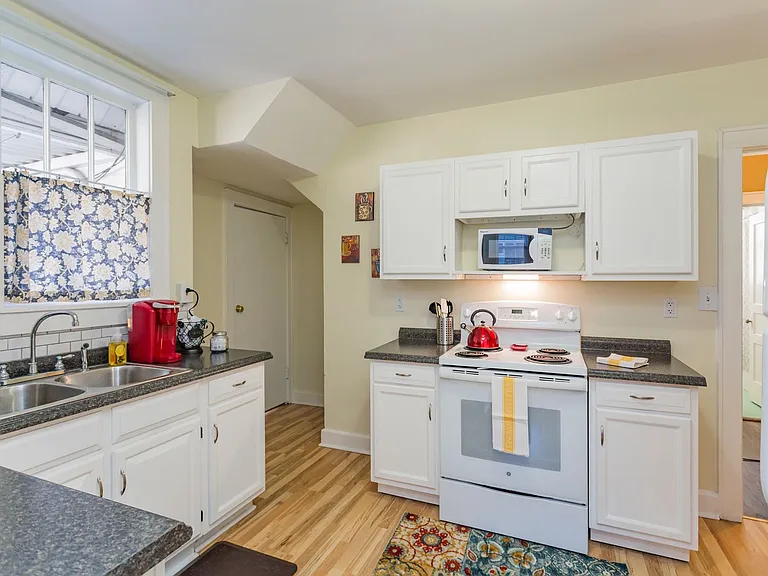 3204 Wingate Ave #A — Photo 12