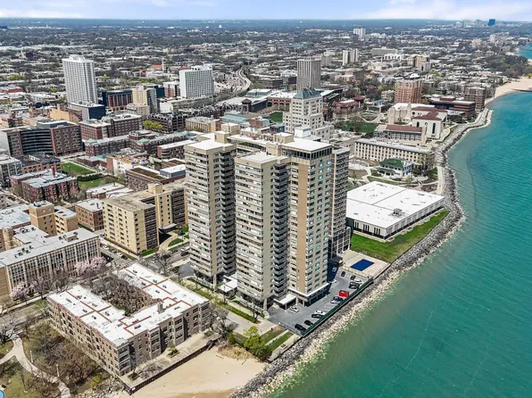 6301 N Sheridan Rd APT 10F, Chicago, IL 60660