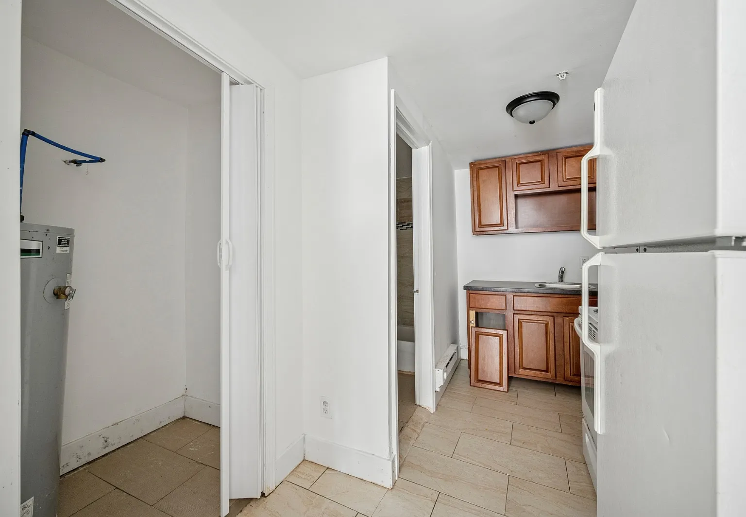 Studio, 600 sqft, $850 — Photo 2