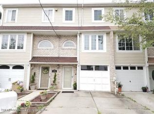 17 Eagan Ave, Staten Island, NY 10312
