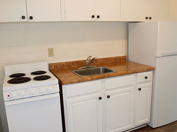 3rd image of 1697 Nana St APT 14
