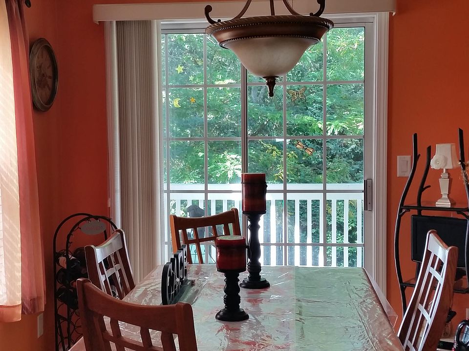 Kitchen/Dining Area 17.8x8.5
