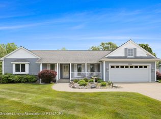 2352 Kings Cross N, East Lansing, MI