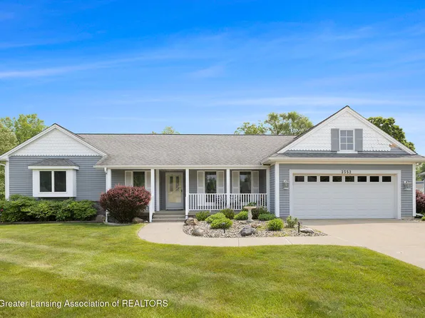 2352 Kings Cross N, East Lansing, MI 48823