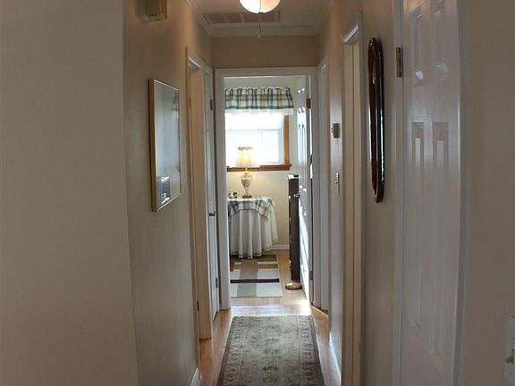 3rd image of 3 Highland Ct