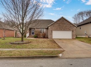 1110 N Arlington Street, Nixa, MO 65714