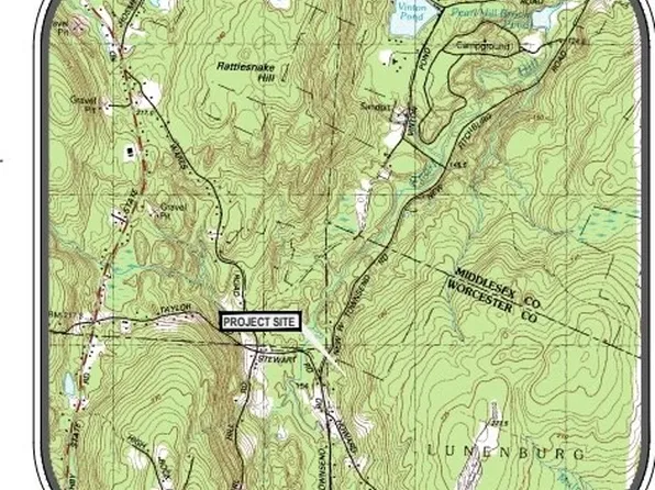 852-860 New West Townsend Rd, Lunenburg, MA 01462