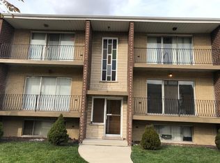 6504 W 63rd St APT 1W, Chicago, IL 60638