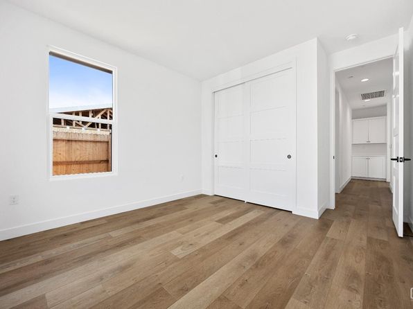 12900 Altair Ct, Bakersfield, CA 93314