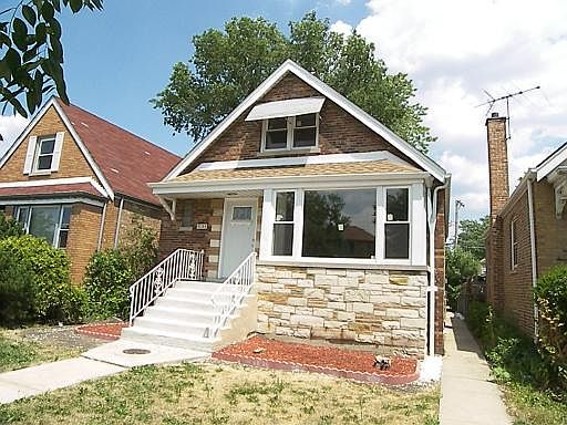 1st image of 7133 S Kedzie Ave