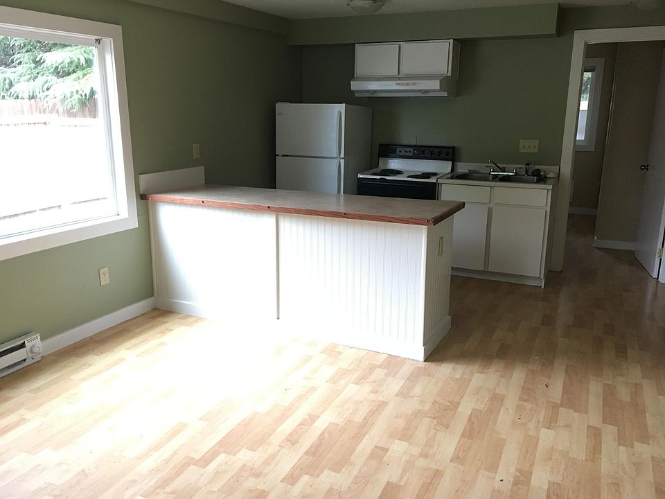 1st image of 649 SE Cedar St APT B