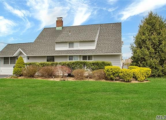 2nd image of 26 Grange Ln