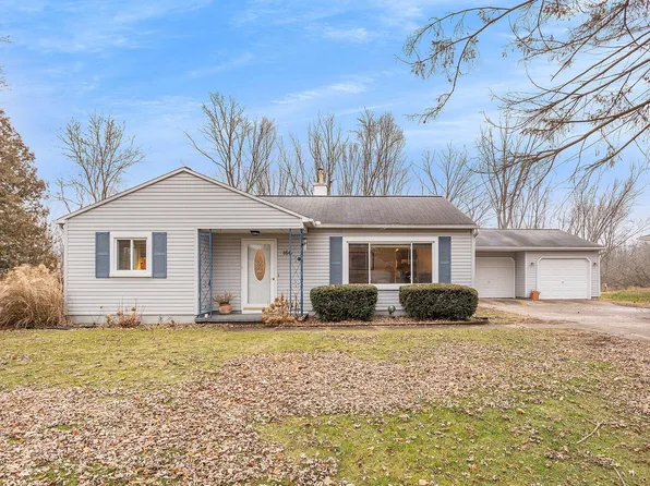 166 Carleton Dr S, Battle Creek, MI 49017