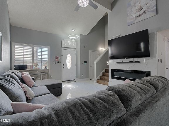 4th image of 3313 Scarlet Point Dr