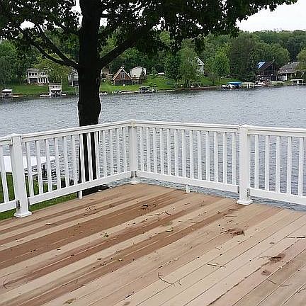 4th image of 1115 Lakeshore Dr