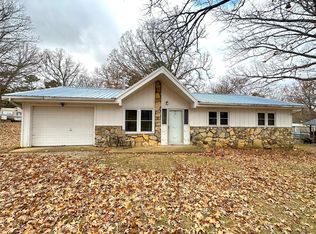 8053 Illinois Rd, Raymondville, MO 65483