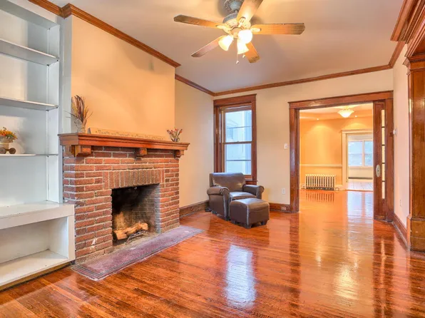 452 E King St, Lancaster, PA 17602