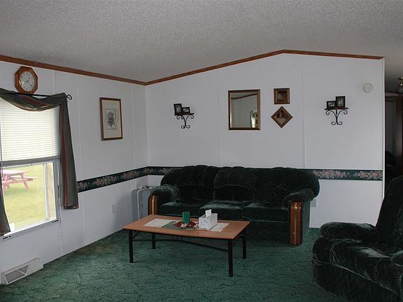 4th image of 422 S Vandermeulen Rd