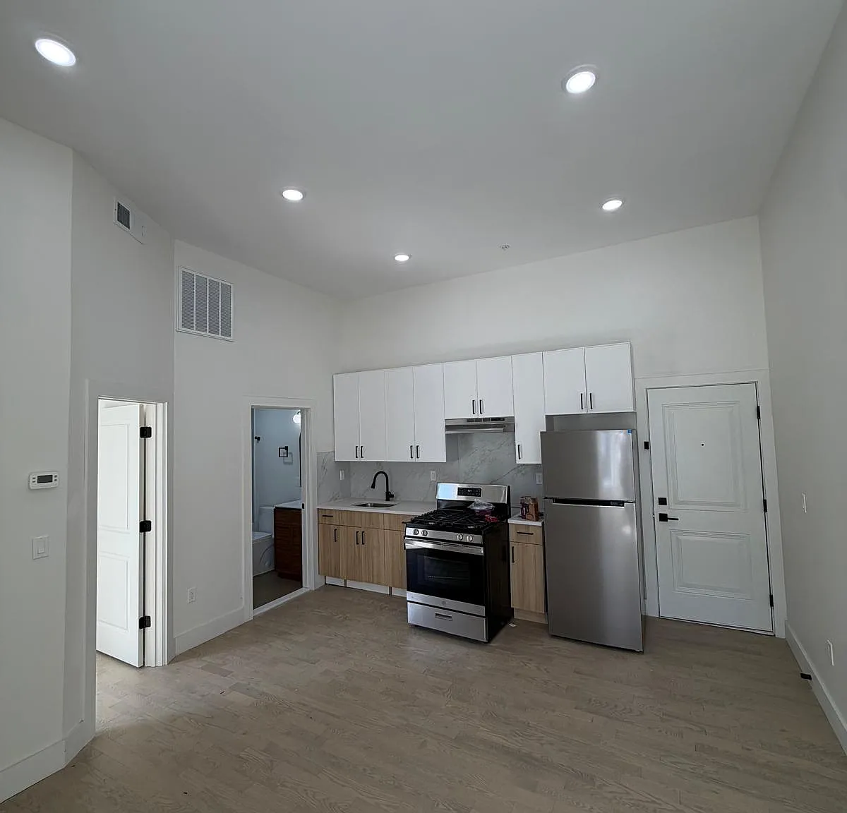 1 bed, $1,650 — Photo 1