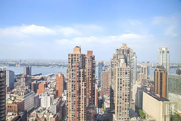 Sold by Halstead Real Estate | media 2