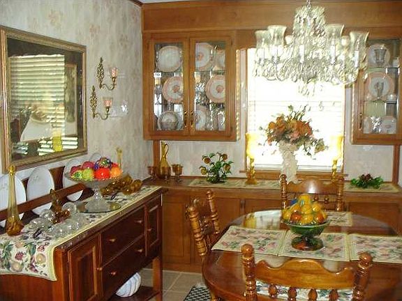 3rd image of 5240 Dogwood Trl #A