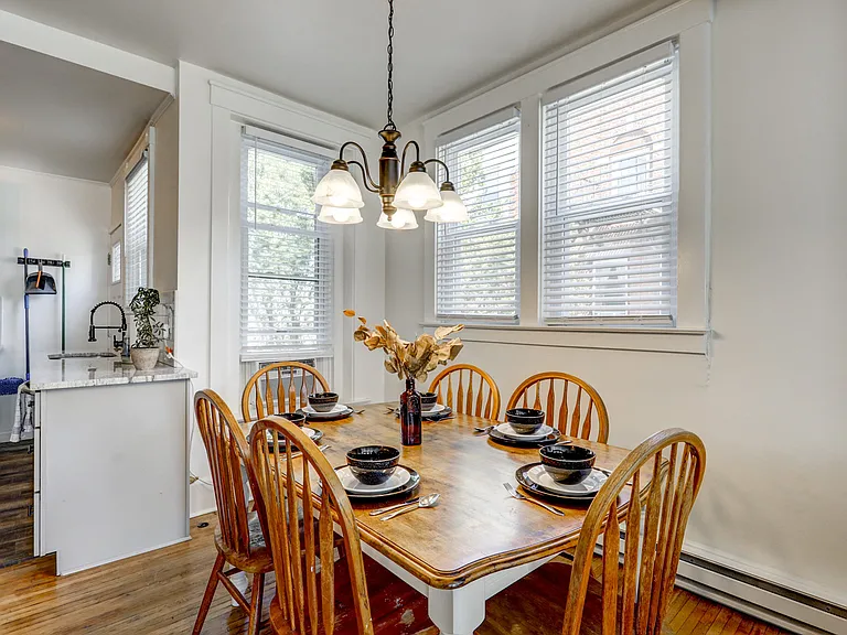 637 E Orange St #2 — Photo 9