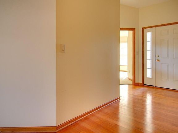 2nd image of 3422 River Rock Dr