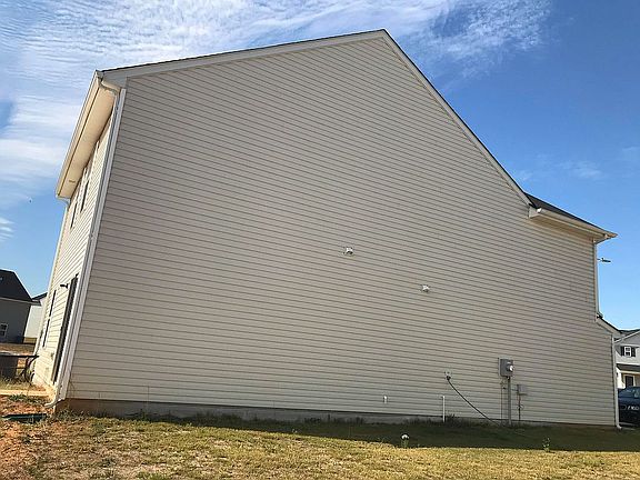 3rd image of 130 Seward Pl